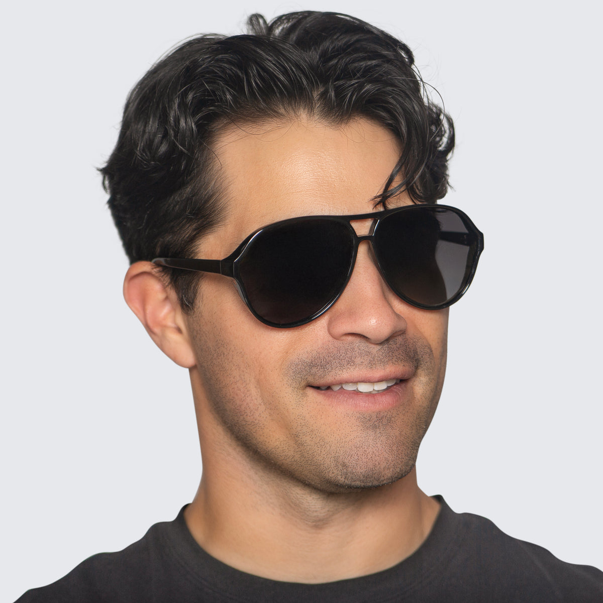 Jaxy Phoenix Aviator sunglasses — worn view #Color_Black