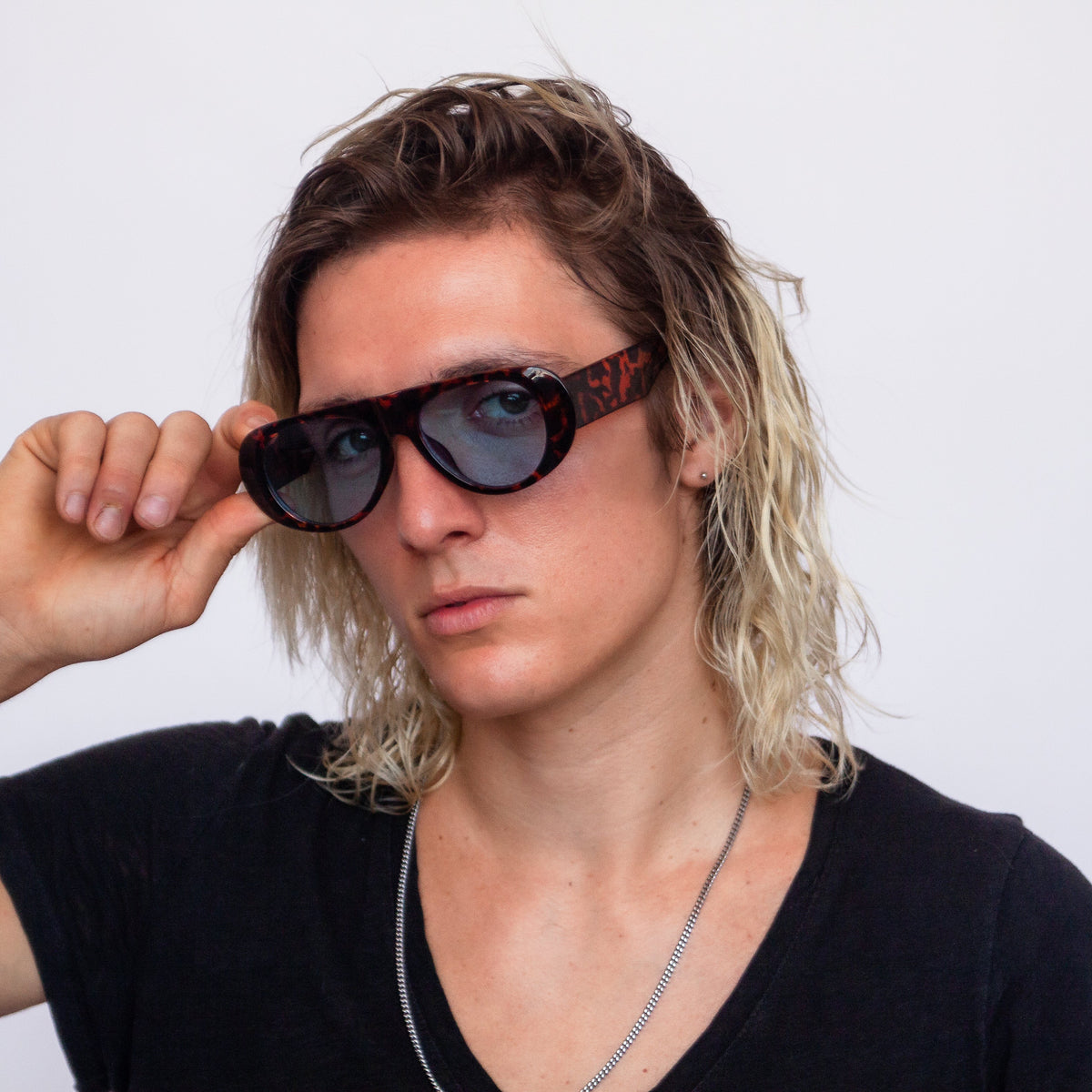 Jaxy The Catalyst Aviator sunglasses — front view #Color_Tort/Blue