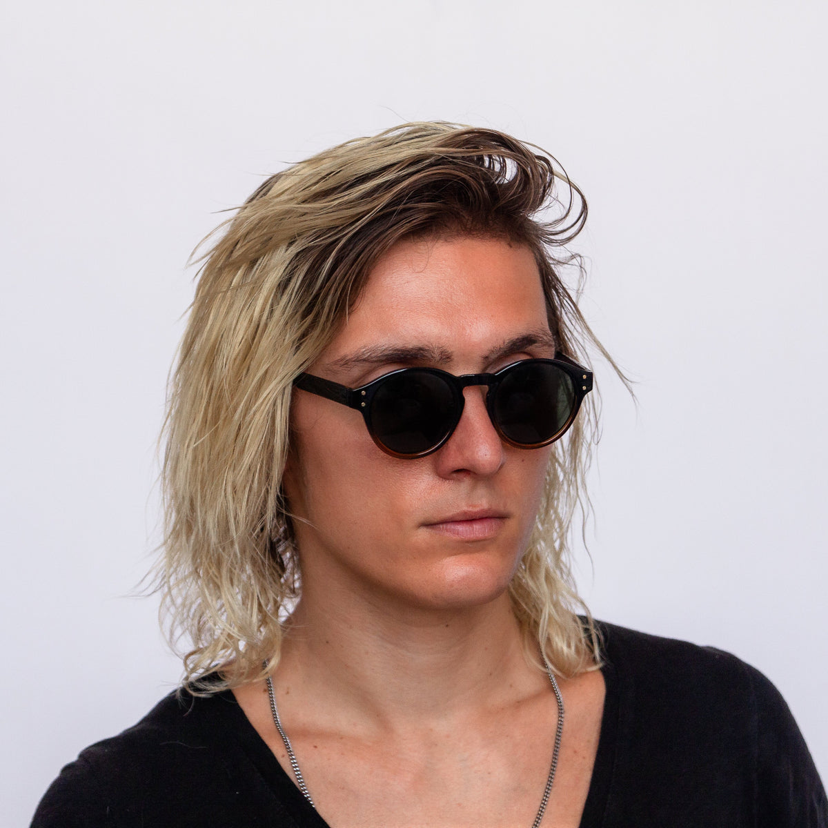 Jaxy Sunset Theory Round sunglasses — front view #Color_Tortoise