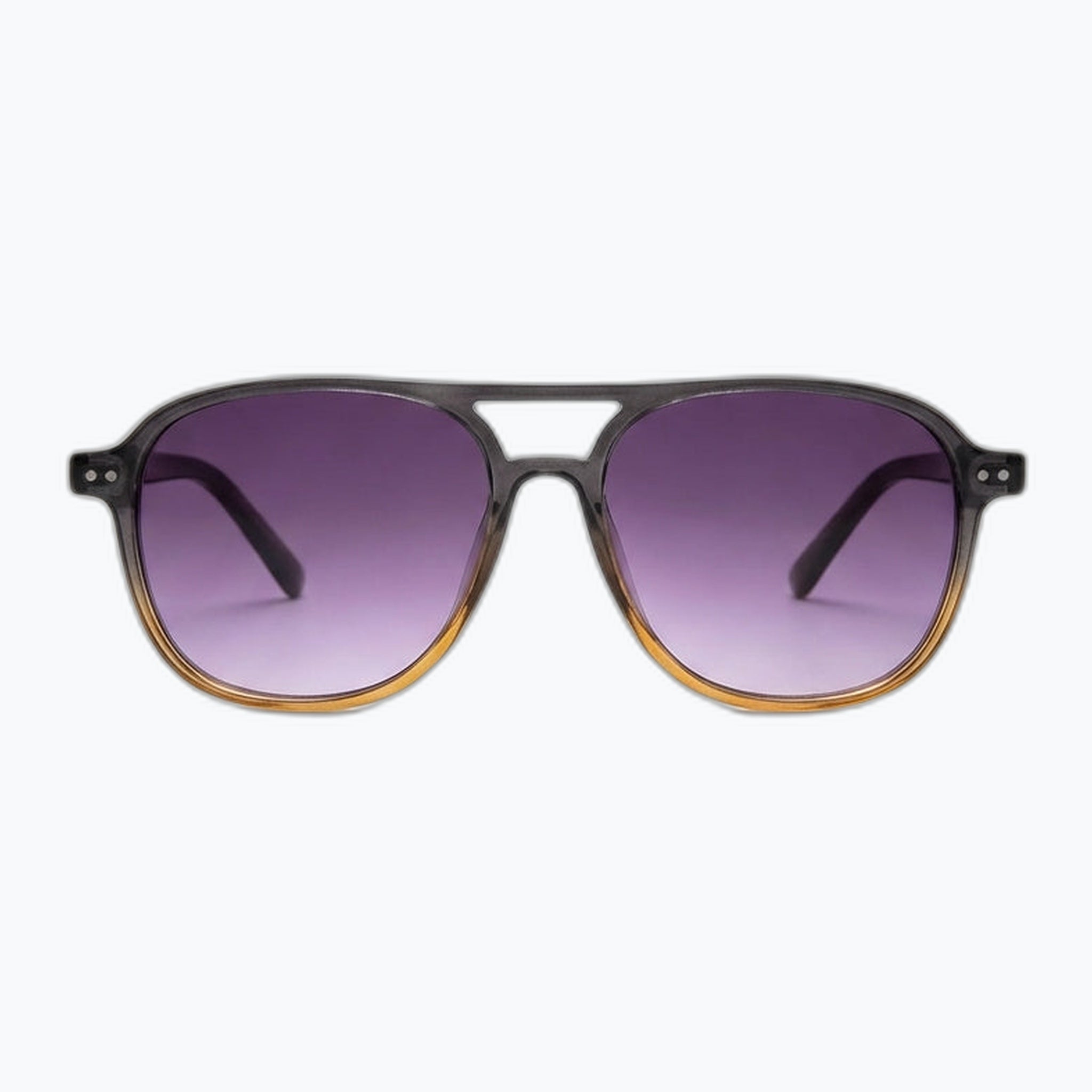 Jaxy Eastwood in Grey — Aviator Polarized sunglasses