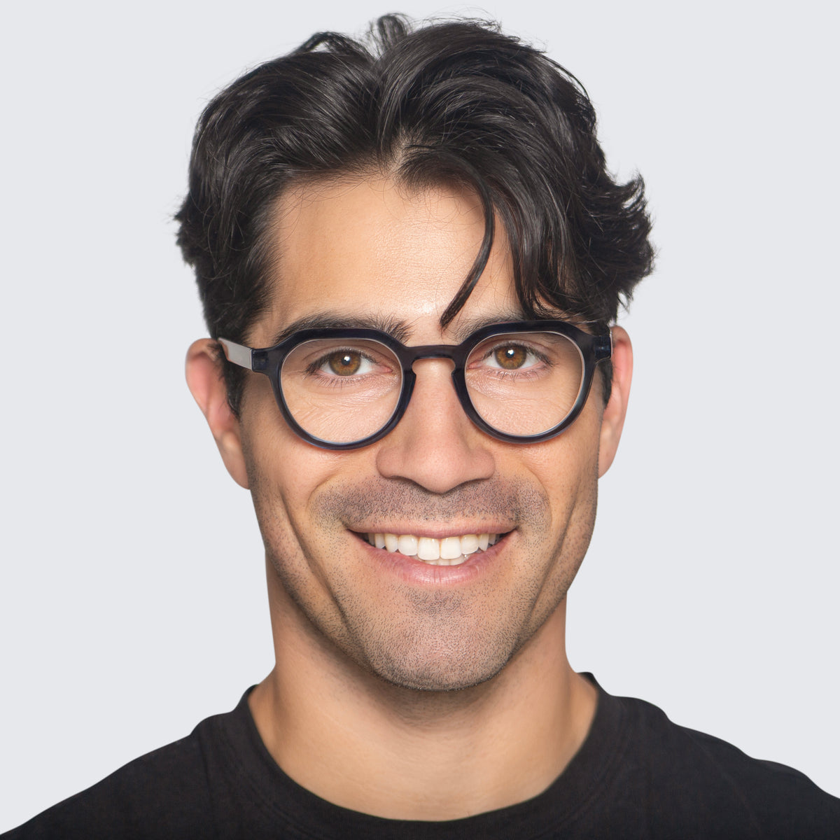 Jaxy Tonic Round sunglasses — worn view #Color_Blue