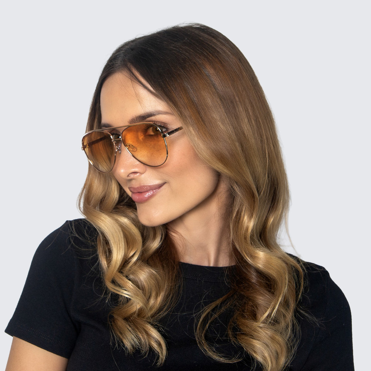 Jaxy Highway Aviator sunglasses — worn view #Color_Gold