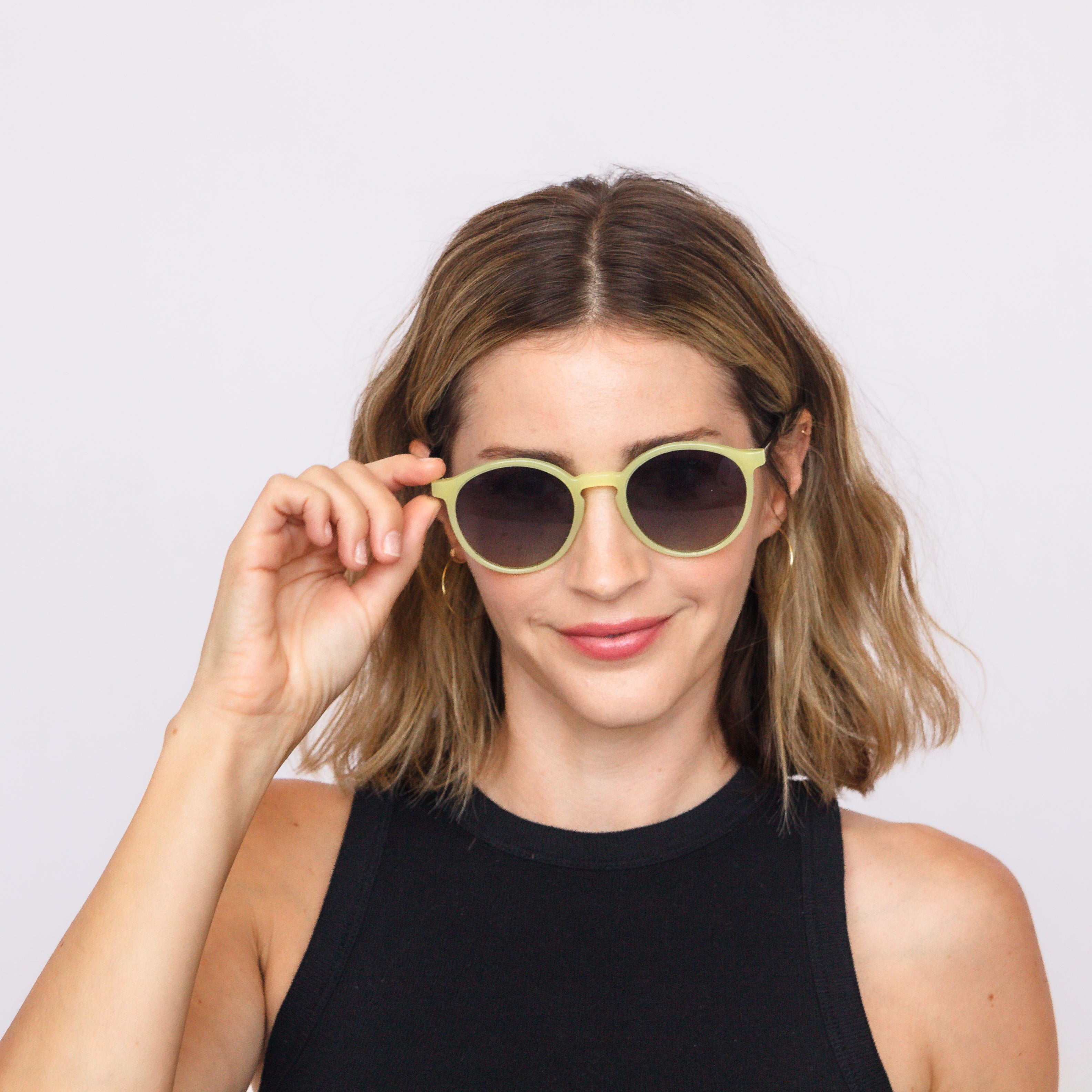 Model wearing Jaxy Lennon  sunglasses – lifestyle photo