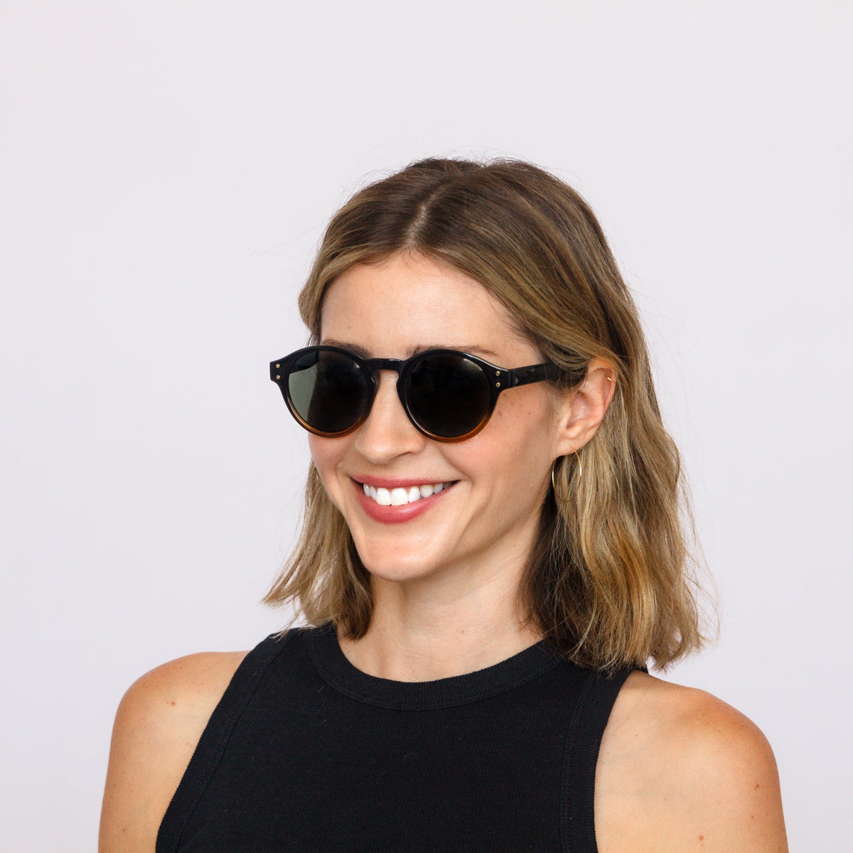 Jaxy Sunset Theory sunglasses styled — lifestyle