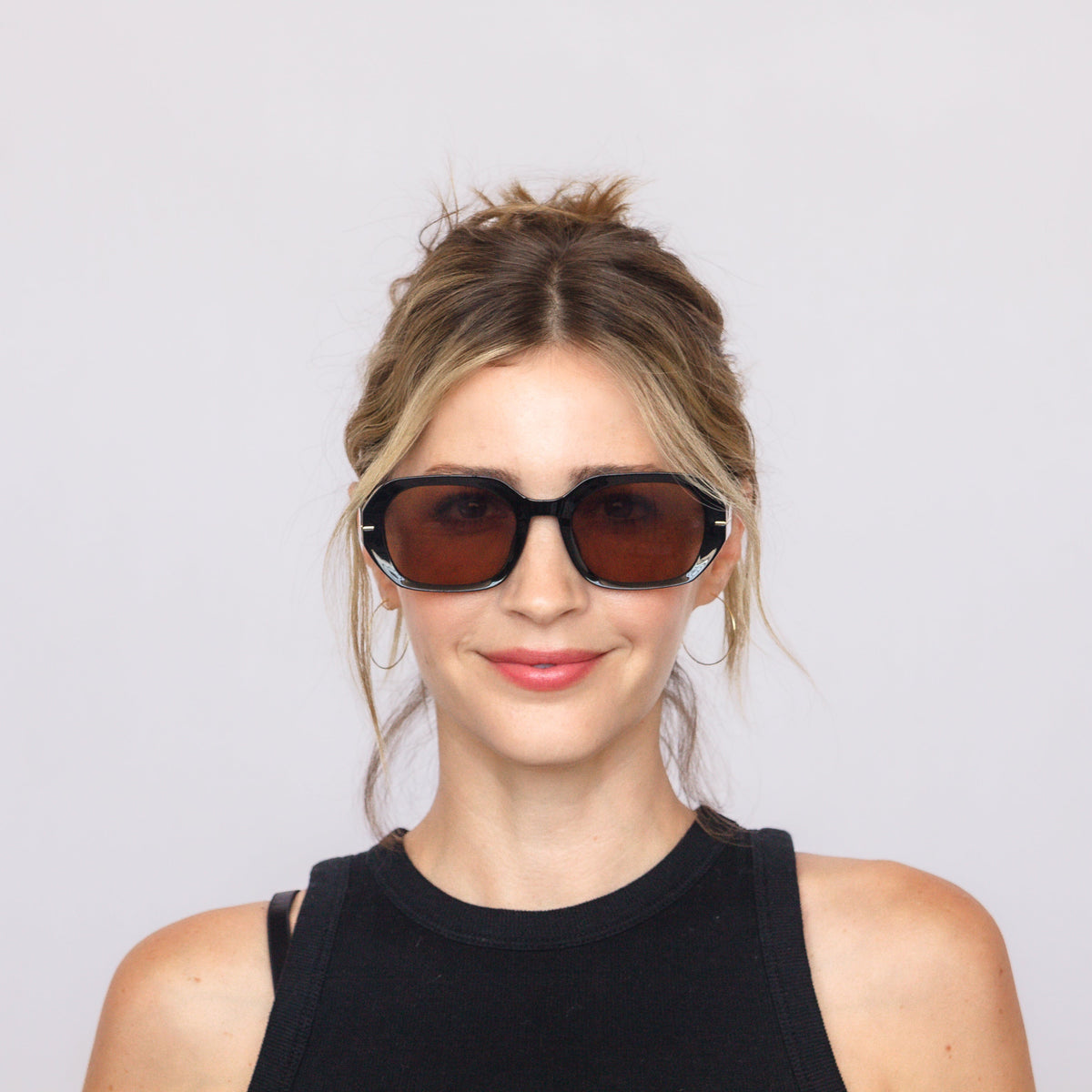 Jaxy The Regent sunglasses styled — lifestyle